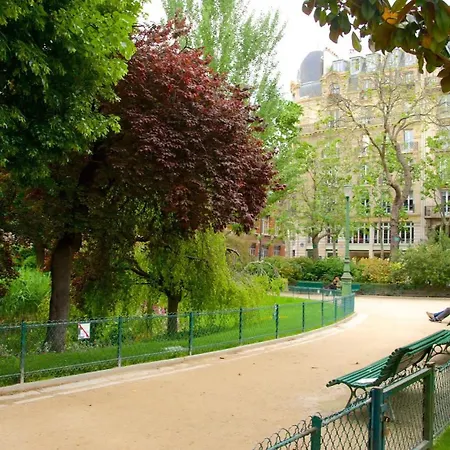 Charming & Unique In Le Marais Appartamento Parigi